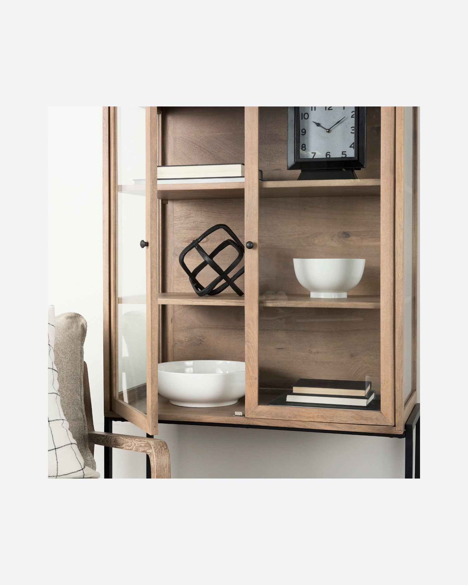 RONU Cabinet - Brun Pâle - Maison Olive - Armoires, Cabinets et Étagères