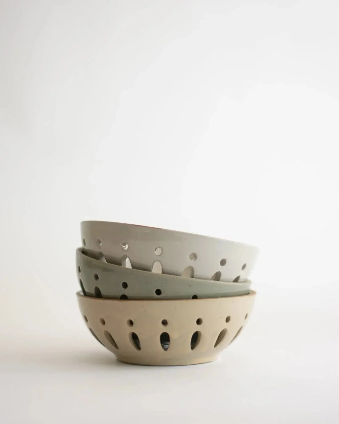 Bols empilés en céramique artisanale beige - Collection Maison Olive