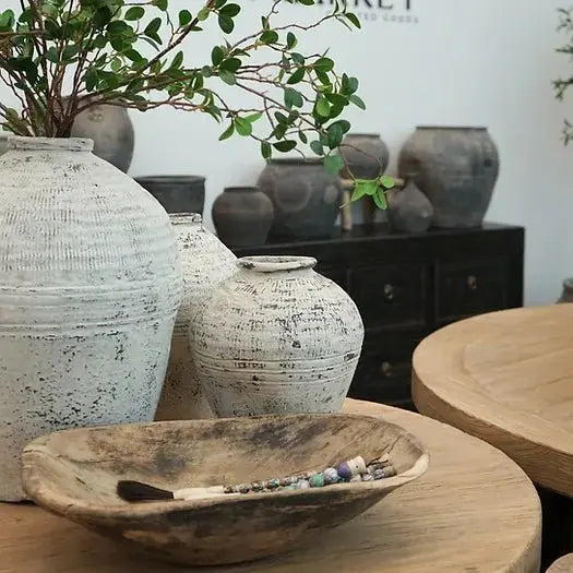 Collection de décoration vintage Maison Olive - Pots anciens et plateaux bois