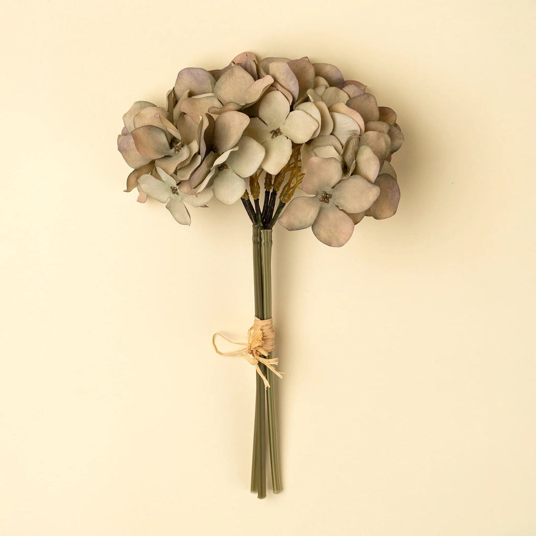 Bouquet d’Hortensias  Maison Olive