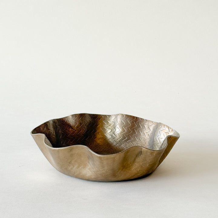 RONNY Plateau décoratif texturé en bronze - Maison Olive