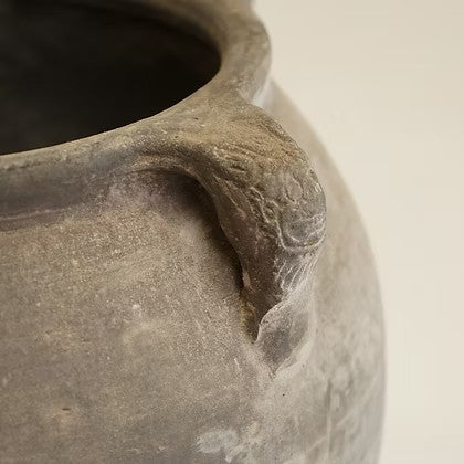 IO Vintage Pot