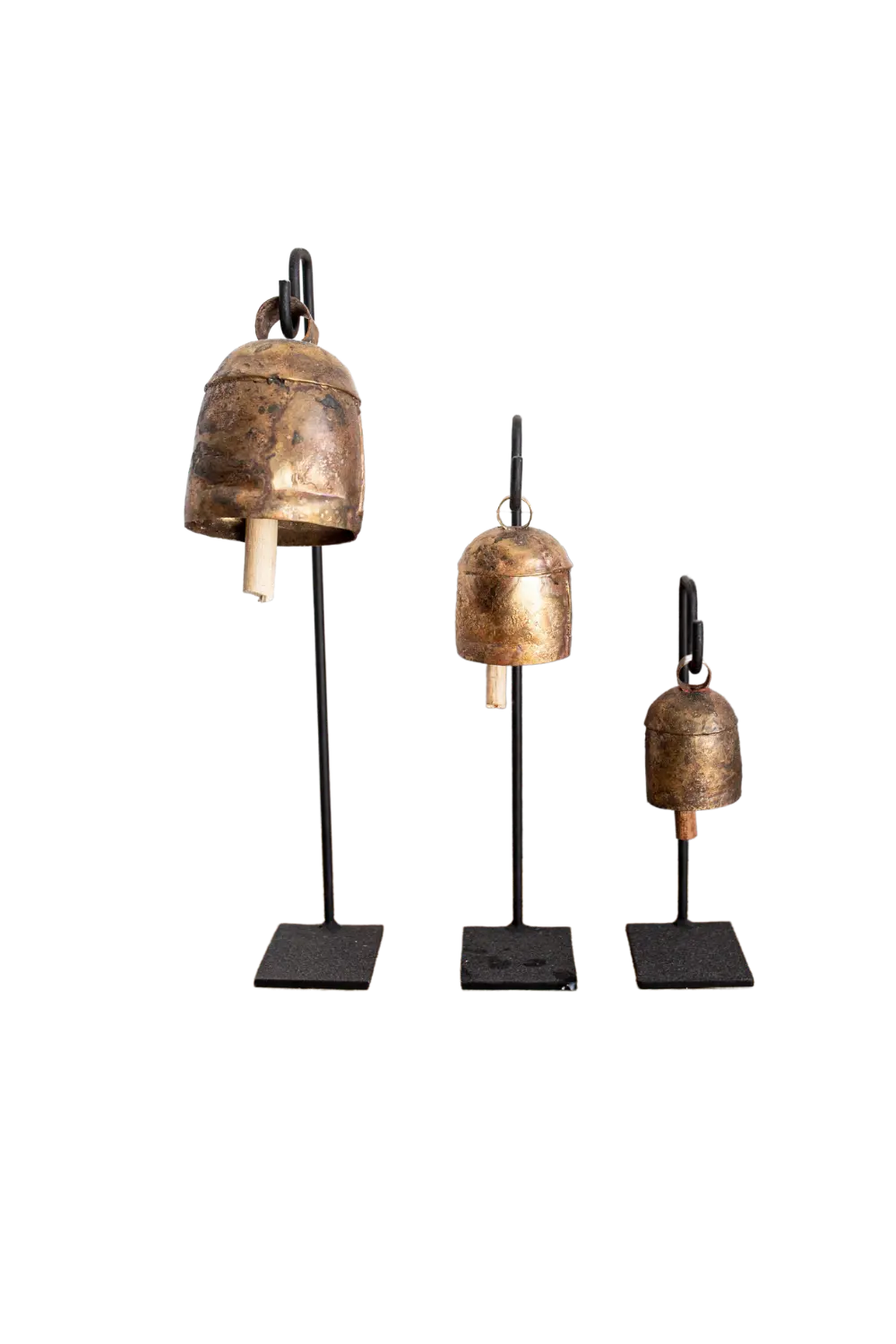 Styling d'étagère avec cloches en fer d'inspiration vintage  Maison Olive