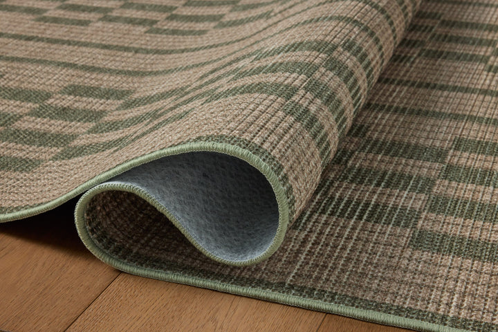 Tapis Archibald naturel et vert Amber Lewis × Loloi — détail de la texture