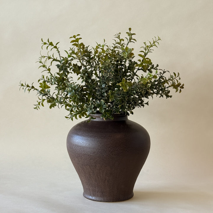 Vase-Brun-Décoration-Salon-Texturé