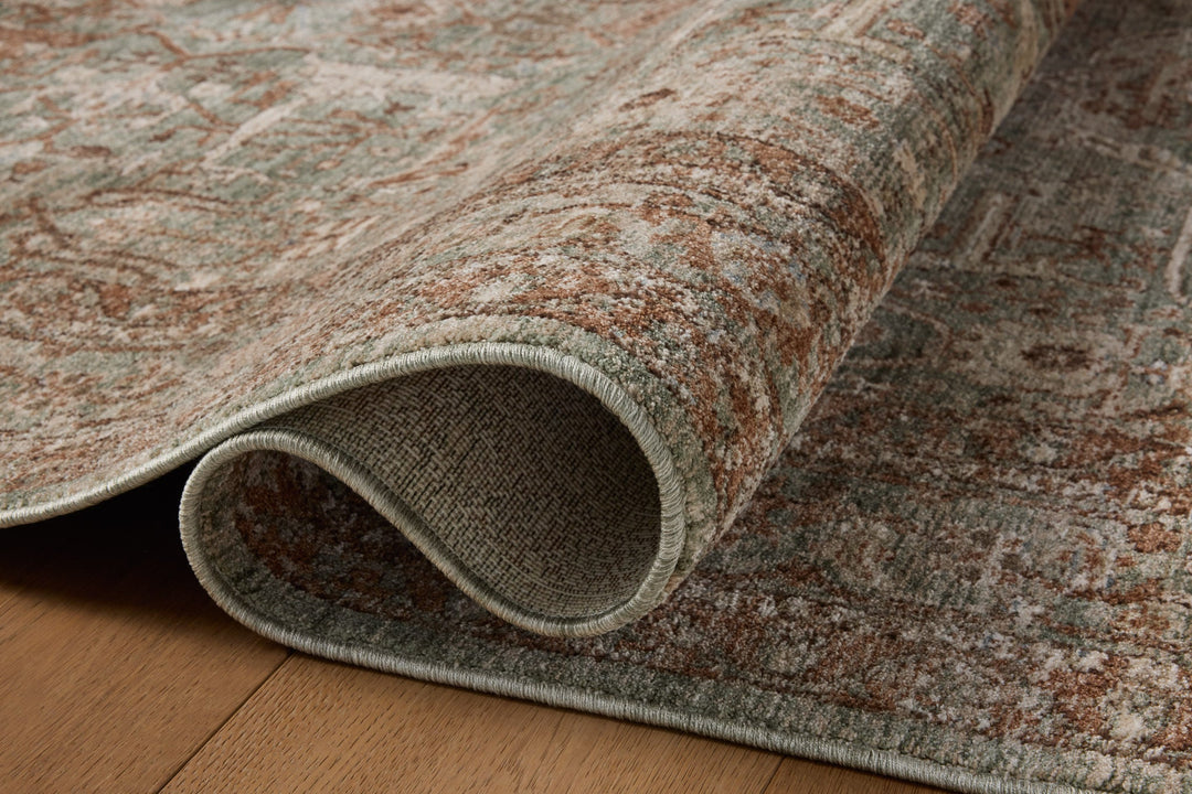 Tapis Ethel lagon et brique Amber Lewis × Loloi — détail de la texture