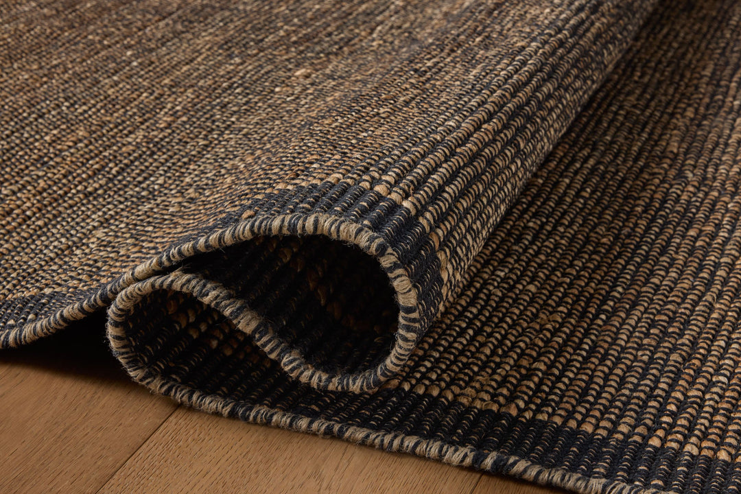 Tapis Gertrude naturel et noir Amber Lewis × Loloi — détail du tissage