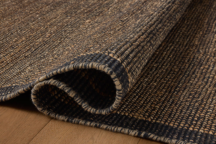 Tapis Gertrude naturel et noir Amber Lewis × Loloi — détail du tissage