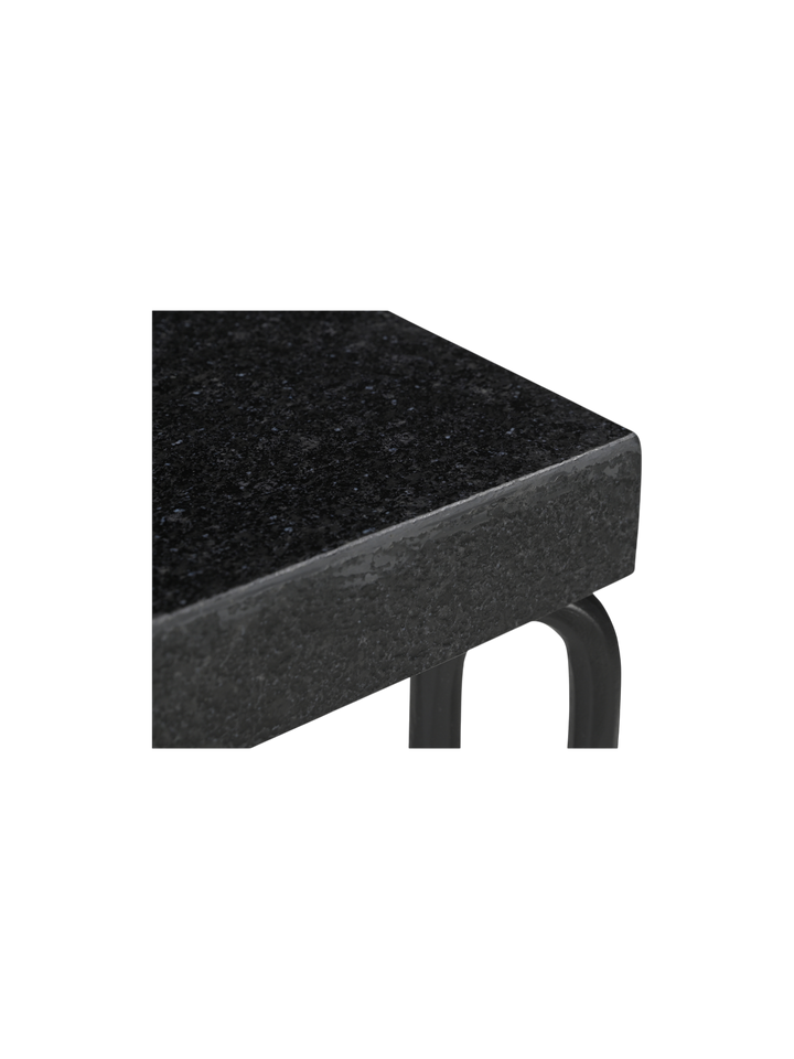 GETTY-Table-Appoint-Fer-Noire-Élégante