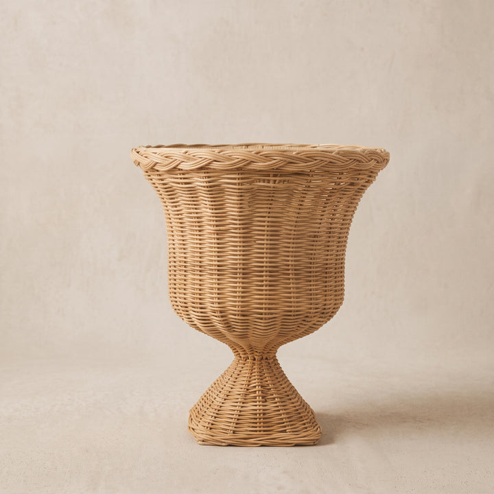 FITRIT – Natural Rattan Decorative Urn