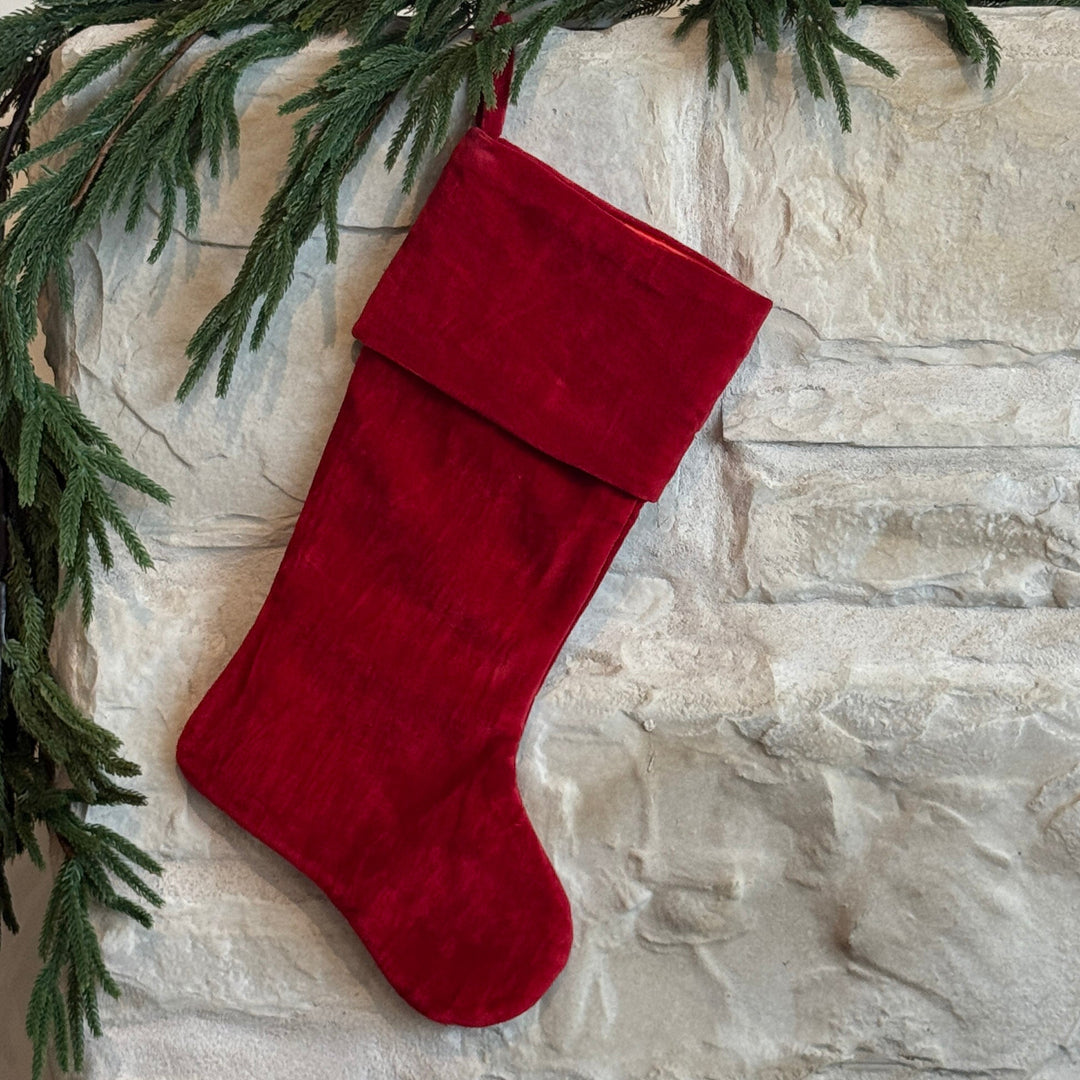 Bas en velours rouge 18"  Maison Olive