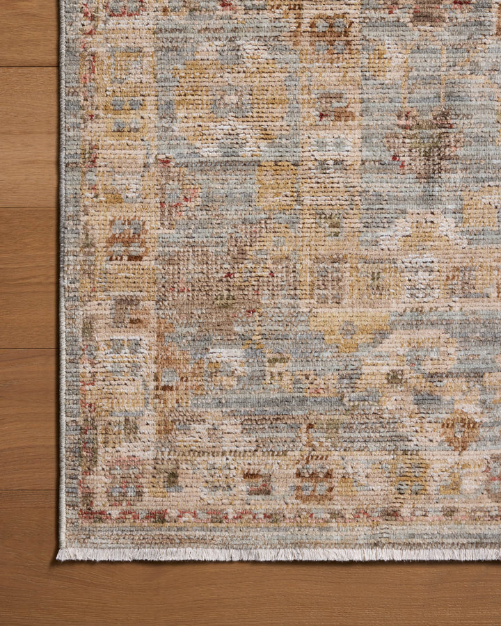 Tapis Nella ciel multicolore Amber Lewis × Loloi — détail de la texture