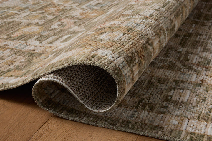 Tapis Nella vert multicolore Amber Lewis × Loloi — détail de la texture