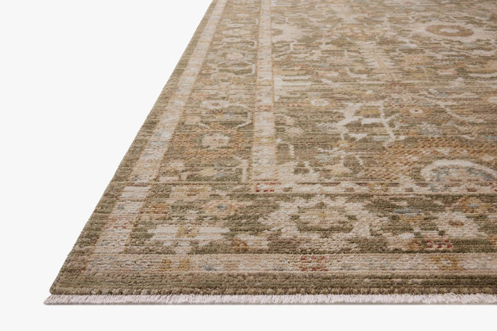 Tapis Nella vert multicolore Amber Lewis × Loloi — vue stylisée