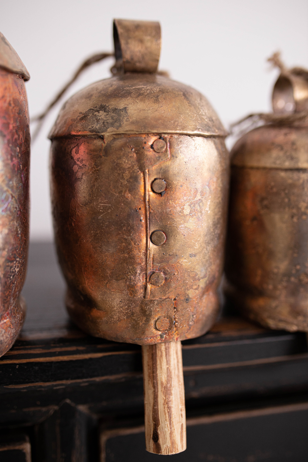 Cloches en fer vintage  Maison Olive