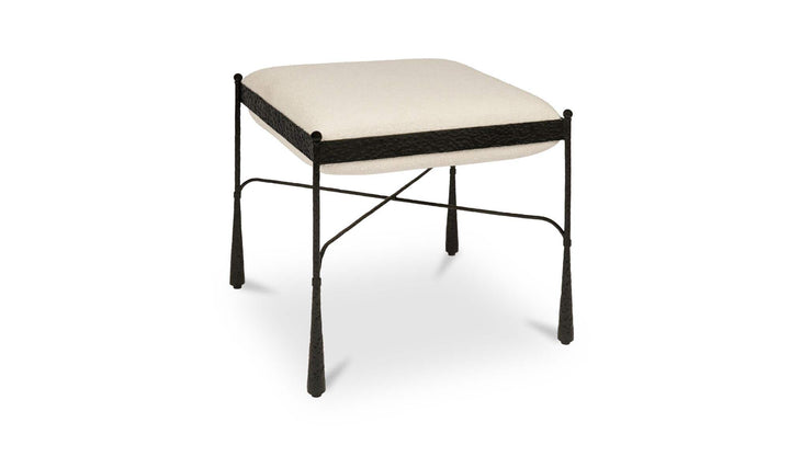 Tabouret AGNE crème, vue de trois quarts du côté droit