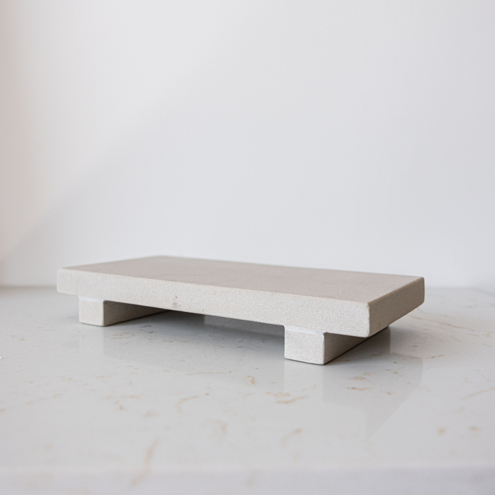 BOBY Plateau en grès beige - Maison Olive