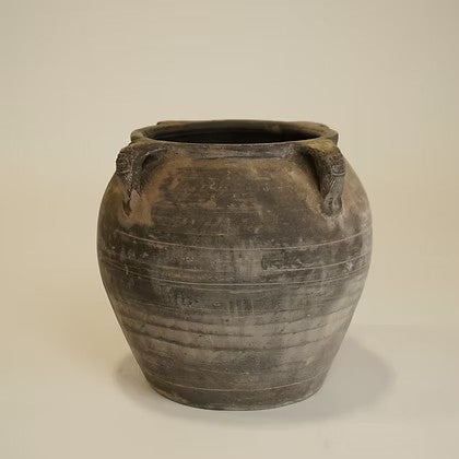 IO Vintage Pot