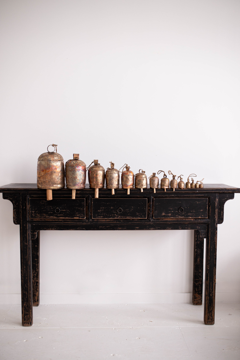 Cloches en fer vintage  Maison Olive