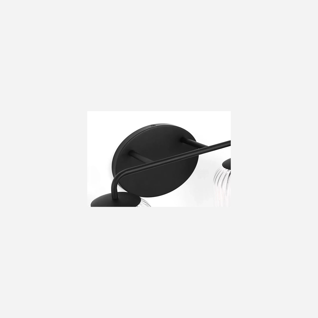 Applique murale double Maison Olive avec support ovale noir mat et abat-jours en verre strié pour salle de bain