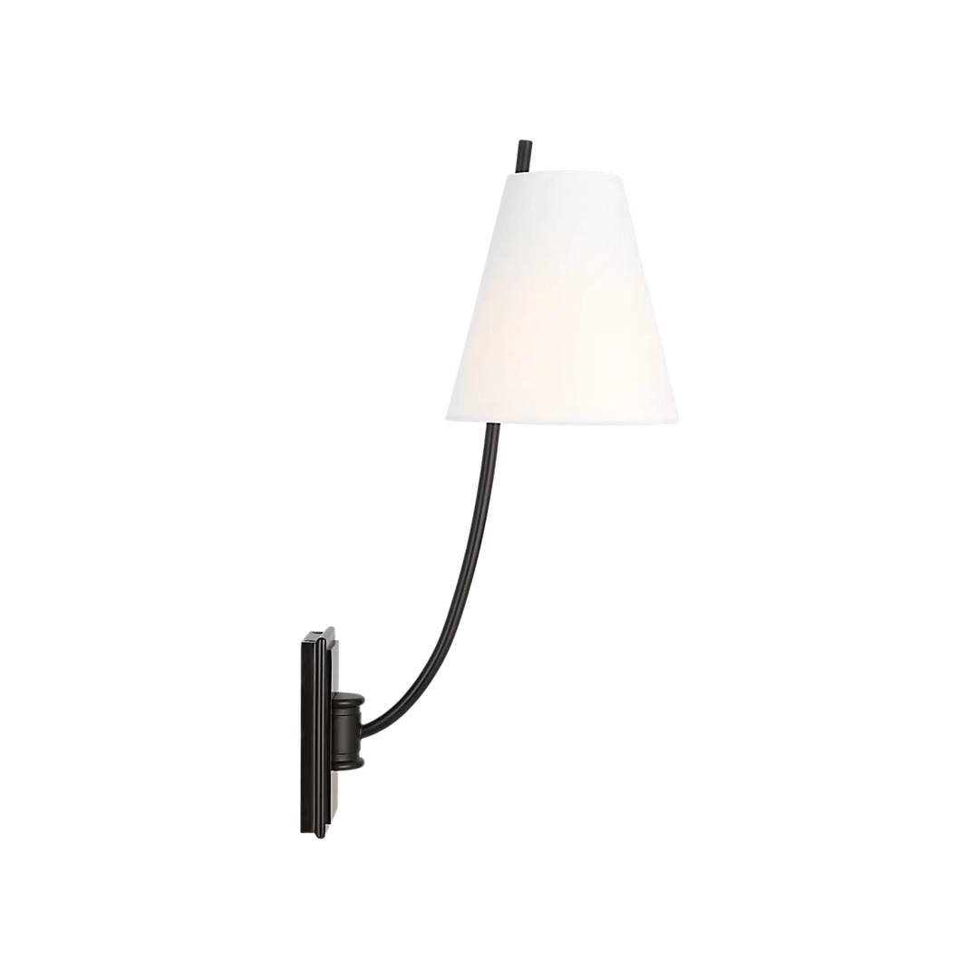 Maison Olive applique murale en métal doré avec abat-jour blanc conique, design élégant pour salon ou chambre.