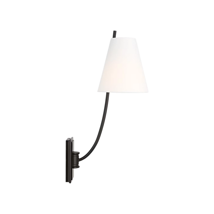 Maison Olive applique murale en métal doré avec abat-jour blanc conique, design élégant pour salon ou chambre.