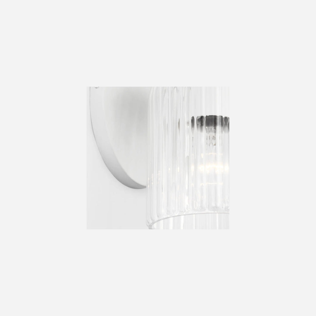 Applique murale Maison Olive EISELE en verre cannelé transparent avec support mural minimaliste blanc
