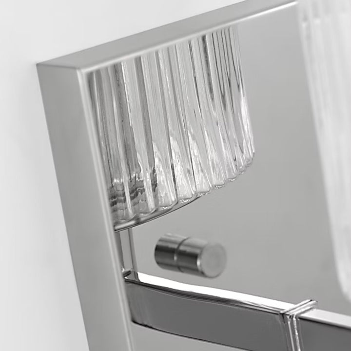 Maison Olive applique murale moderne en métal brossé et verre strié transparent, éclairage d'ambiance
