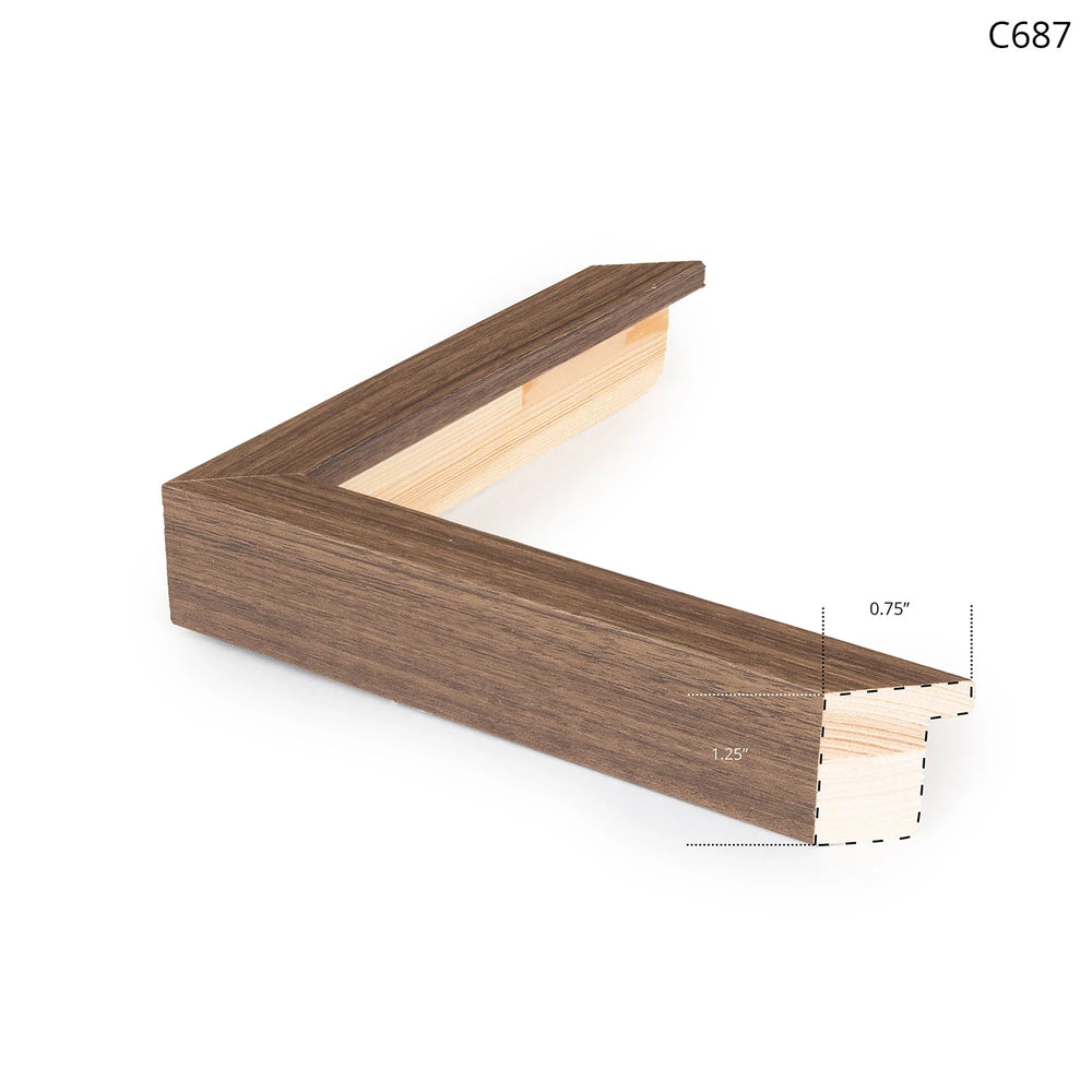 Cadre pour tableau en bois brun Maison Olive au design classique et finition naturelle pour vos photos et illustrations.