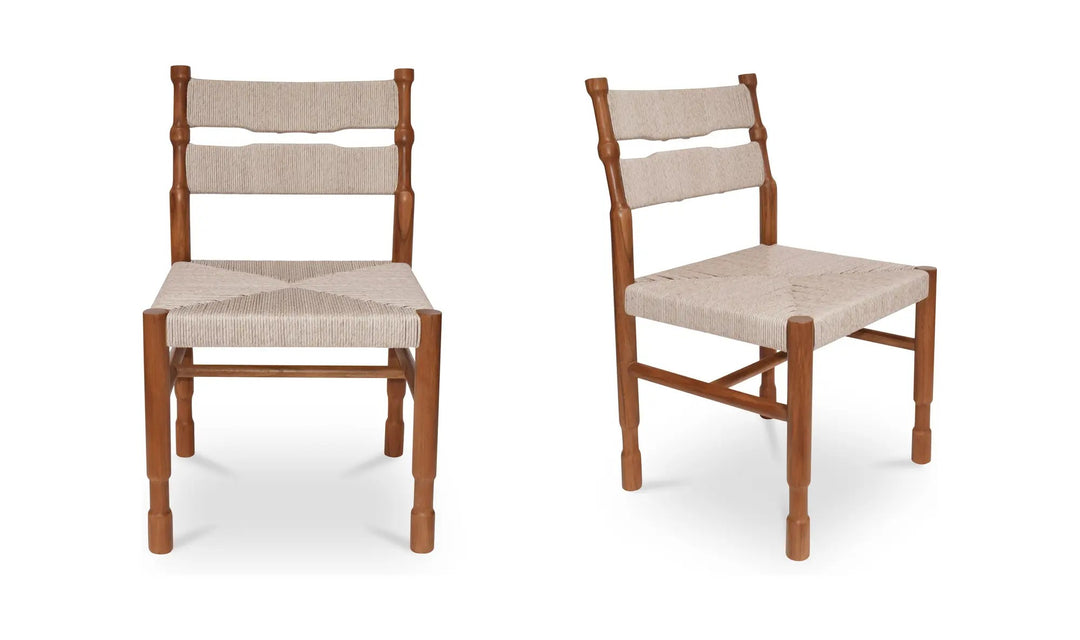 Maison Olive chaise en bois de teck et corde naturelle, assise tressée, dossier ajouré, style bohème chic.
