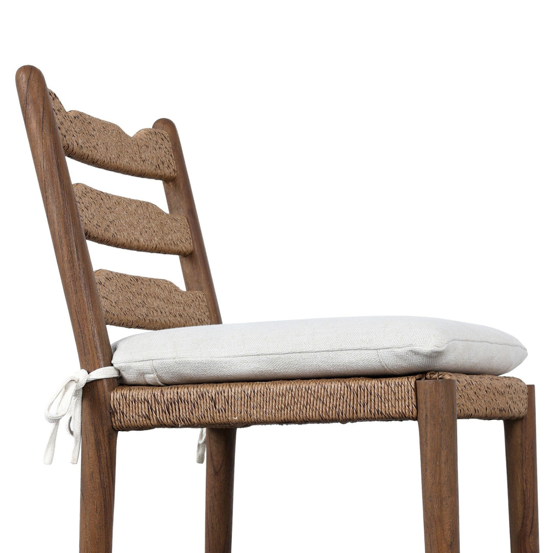 Maison Olive chaise en bois de manguier et corde tressée, assise blanche confortable, style bohème