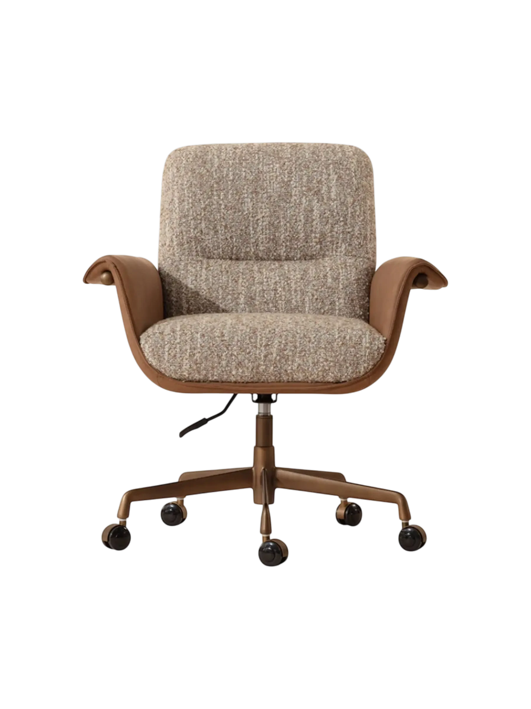 Maison Olive Chaise de bureau Lomaxx en tissu texturé greige et cuir synthétique cognac avec base en acier bronze.
