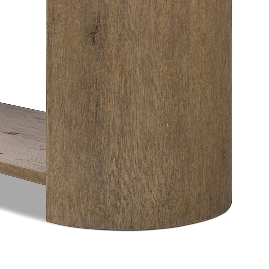 Console en bois de chêne clair Maison Olive avec étagère ouverte et tiroir de rangement. Style bohème chic.