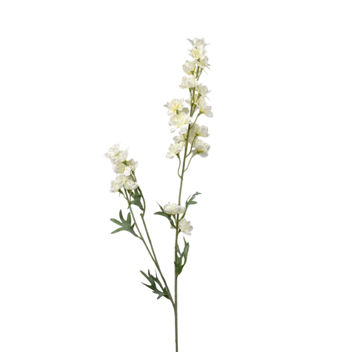 Maison Olive Fausse Branche de Delphinium Blanc avec de multiples petites fleurs et feuilles vertes.