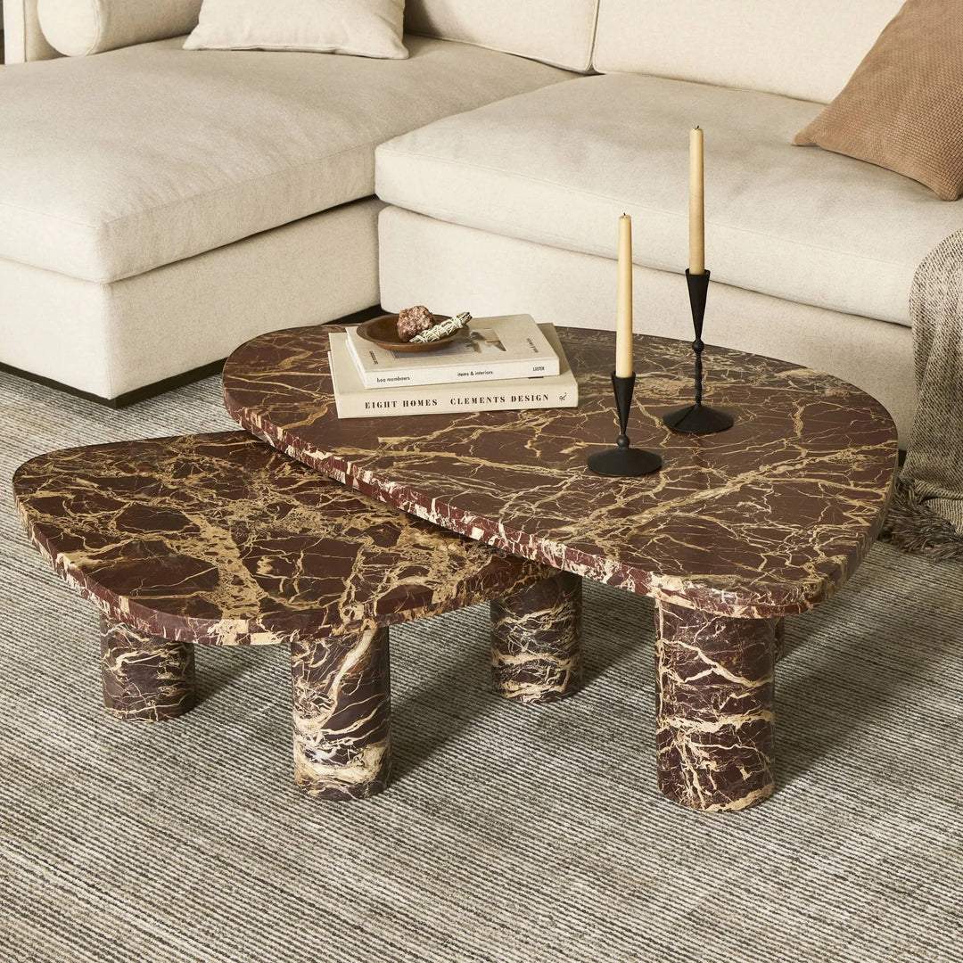 Ensemble de tables basses gigognes ZION en marbre bordeaux et doré, style contemporain, par Maison Olive.