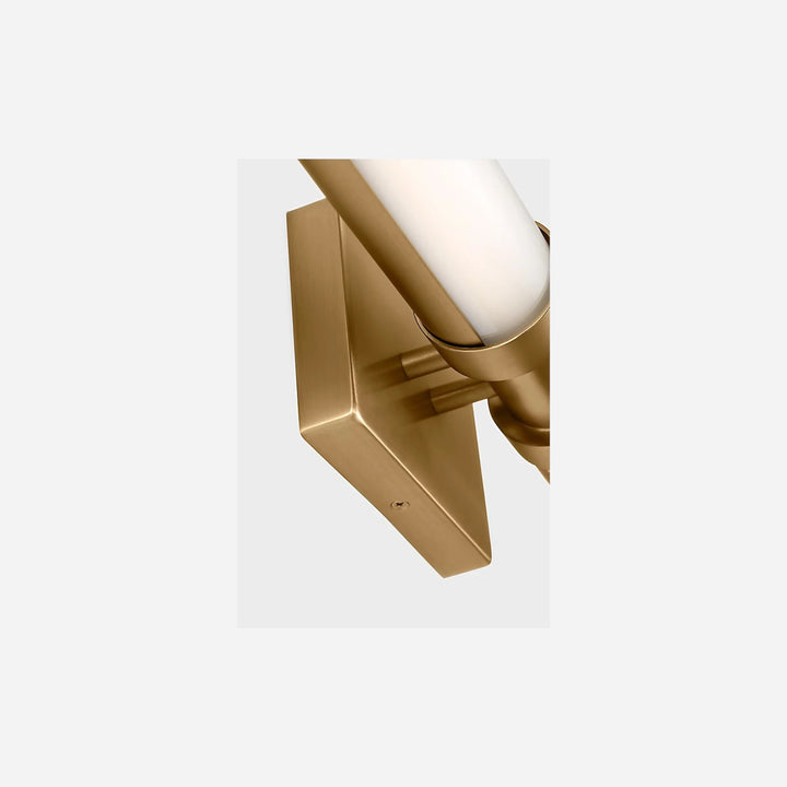 Applique murale Maison Olive Kiel en métal doré brossé avec diffuseur cylindrique en verre givré