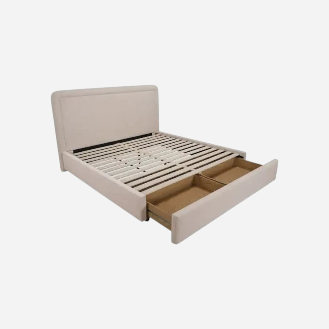 Lit coffre Maison Olive en tissu beige avec tête de lit arrondie et tiroirs de rangement intégrés sous le sommier