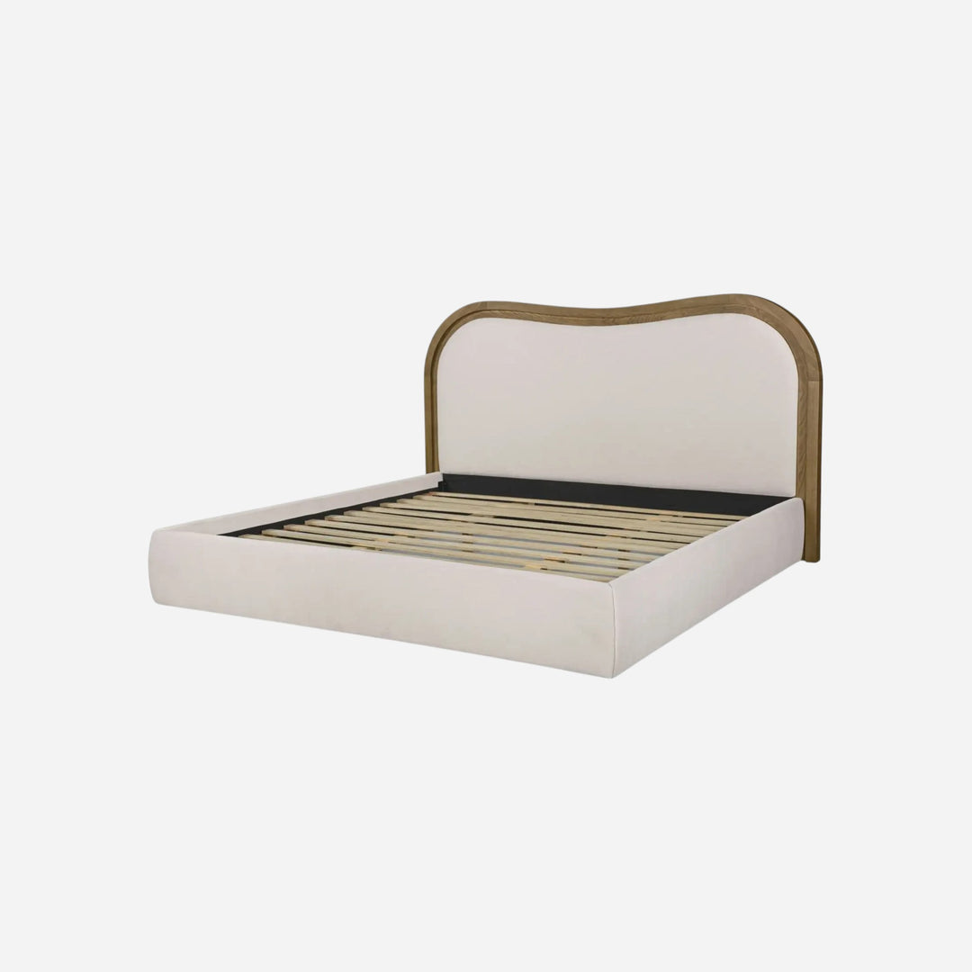 Lit Maison Olive EMMA au design Art déco avec tête de lit ondulée en tissu beige et cadre en bois de frêne brun