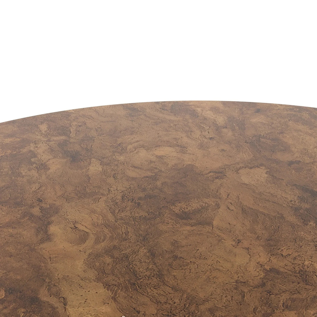 Maison Olive plateau de table rond effet marbre brun, finition lisse et chaleureuse.