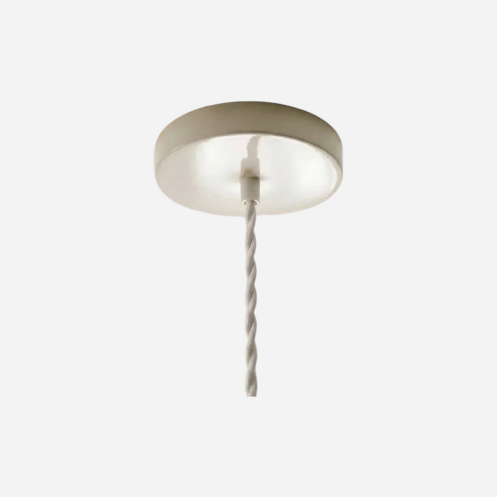 Rosace de plafond blanche Maison Olive avec cordon électrique torsadé pour suspension lumineuse élégante