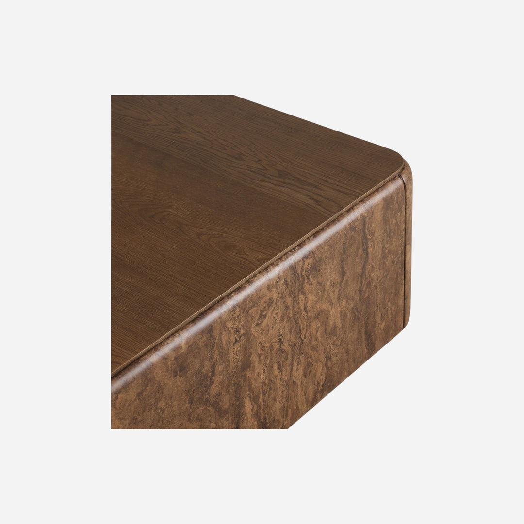 Maison Olive - Plateau de table rectangulaire en bois composite chêne foncé avec bords arrondis.