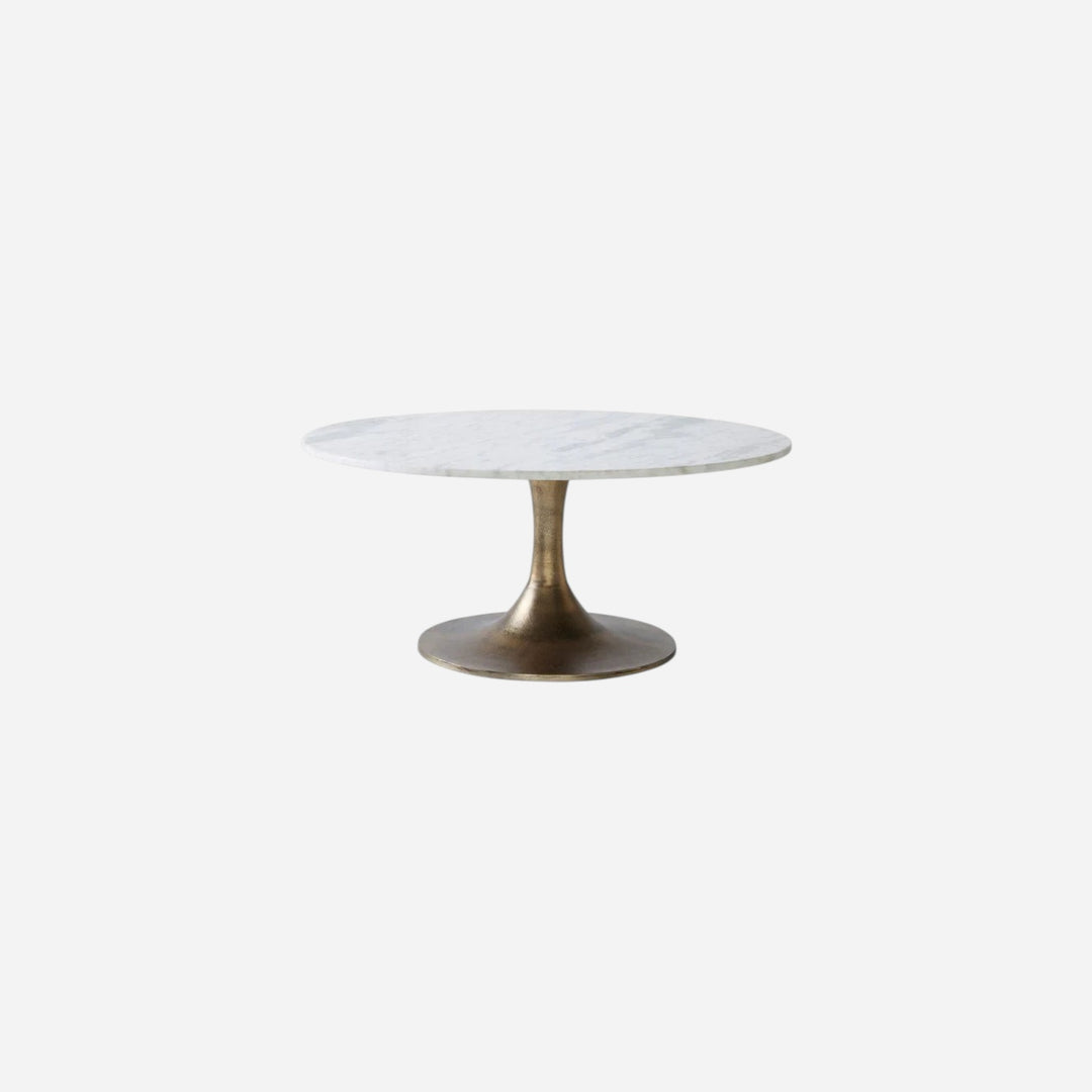 Table basse ronde Maison Olive LAVISA avec plateau en marbre blanc naturel et pied central en laiton antique