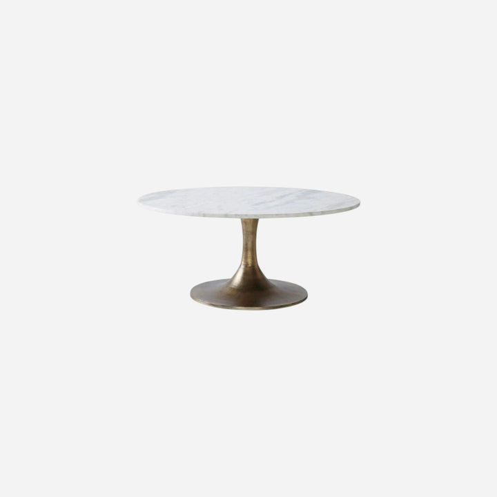 Table basse ronde Maison Olive LAVISA avec plateau en marbre blanc naturel et pied central en laiton antique