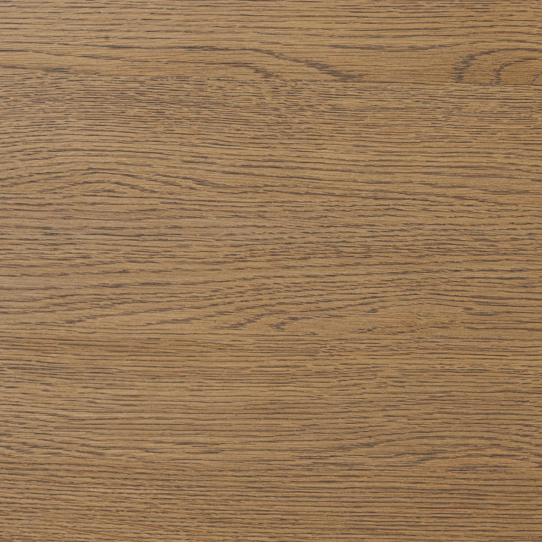 Maison Olive table en bois de chêne massif avec plateau arrondi et finition naturelle.
