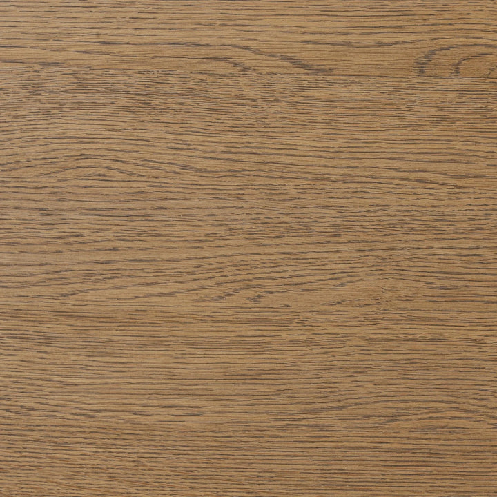 Maison Olive table en bois de chêne massif avec plateau arrondi et finition naturelle.