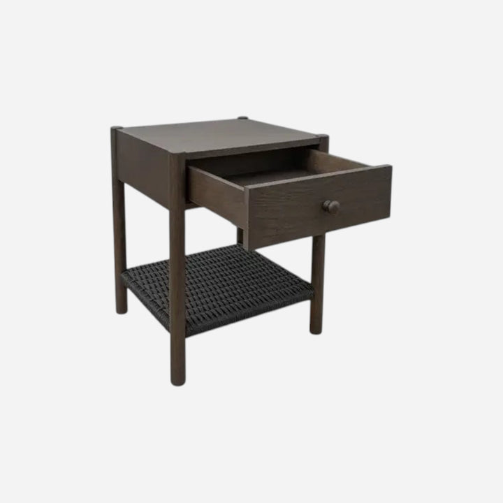 Table de chevet Maison Olive en bois foncé avec tiroir coulissant et étagère inférieure en corde tressée noire