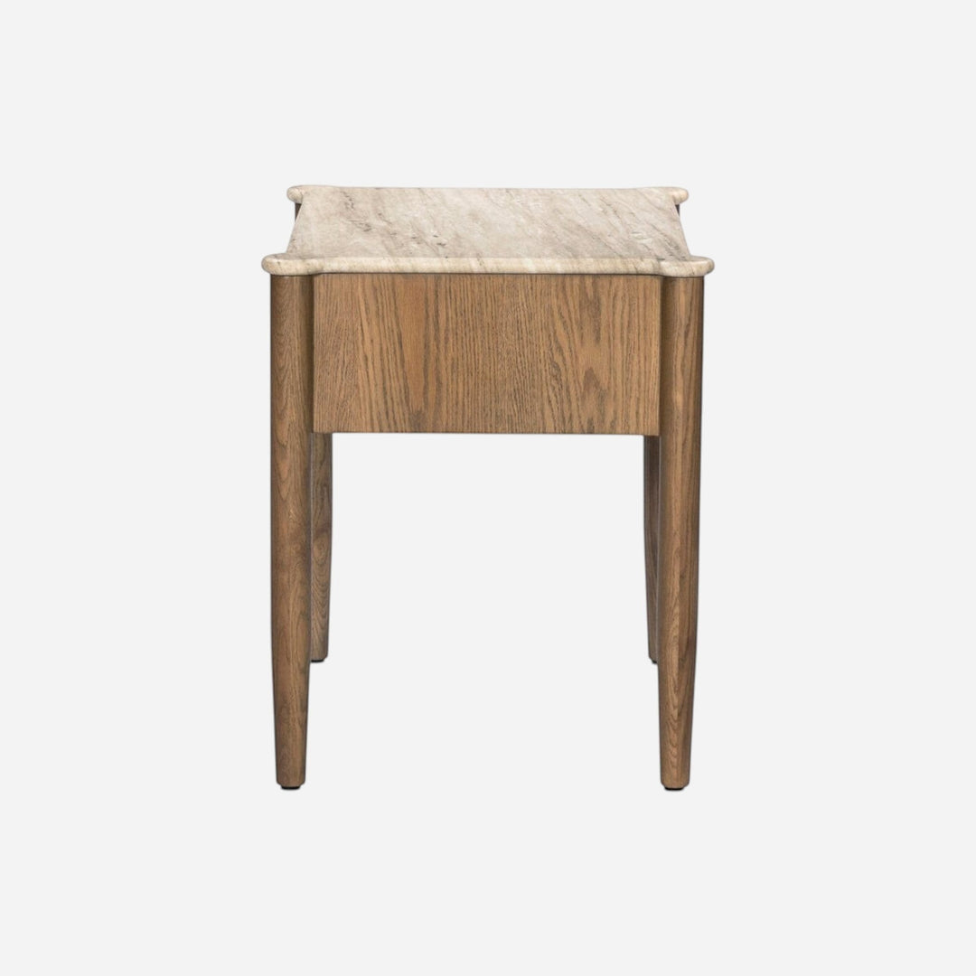 Table de chevet Maison Olive en marbre beige et bois de chêne, design épuré.