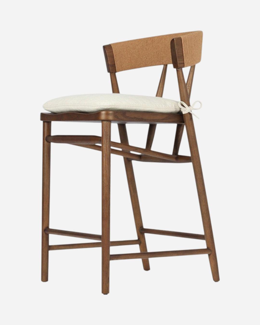 Tabouret de comptoir Maison Olive Buxton en chêne massif avec dossier en jonc de papier et coussin beige
