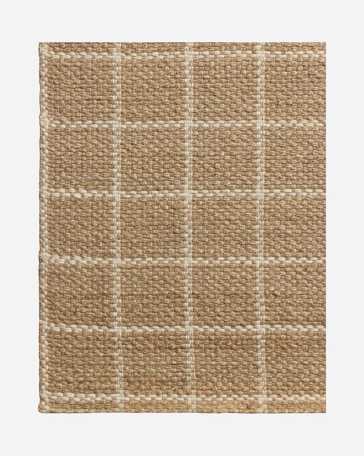Tapis Maison Olive Fletcher en jute naturel et ivoire avec un motif à carreaux tissé mécaniquement