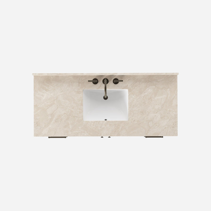 Maison Olive ANTHEM vanité simple large en marbre de Carrare avec évier blanc et robinetterie en laiton vieilli.
